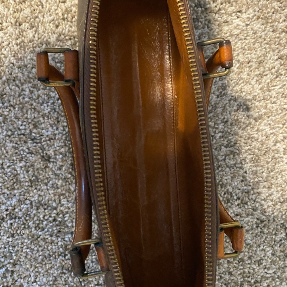 Louis Vuitton Monogram Sac Triangle Handbag - Picture 5 of 11